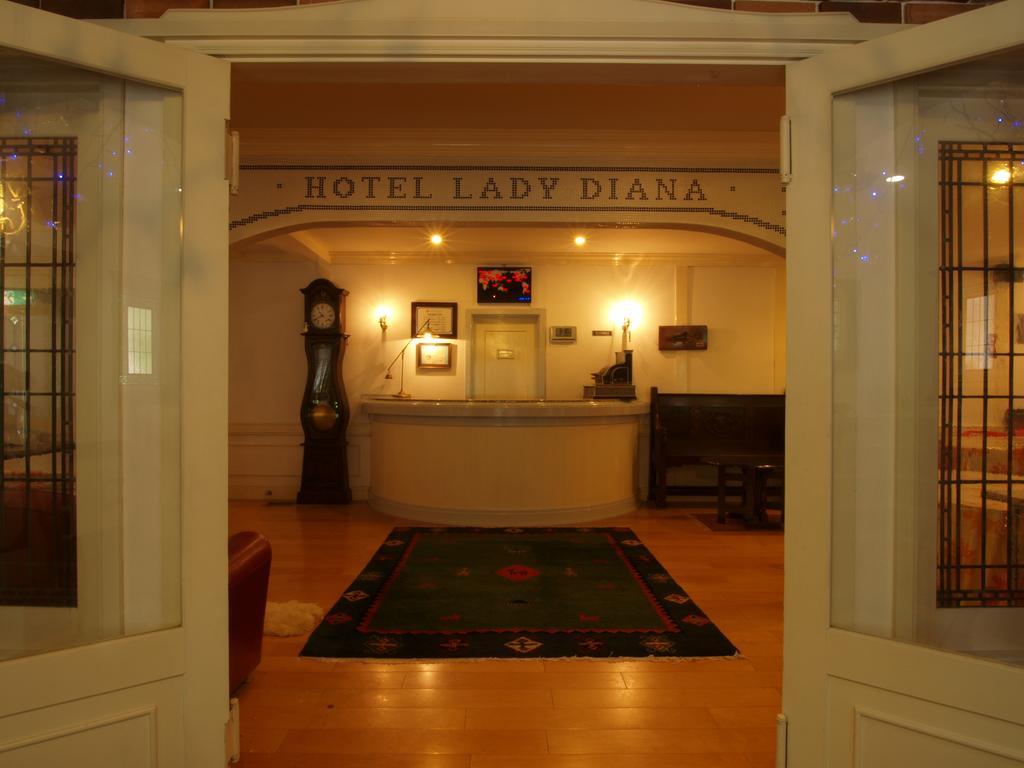 Hotel Lady Diana & St. Georges ฮาคุบะ ภายนอก รูปภาพ